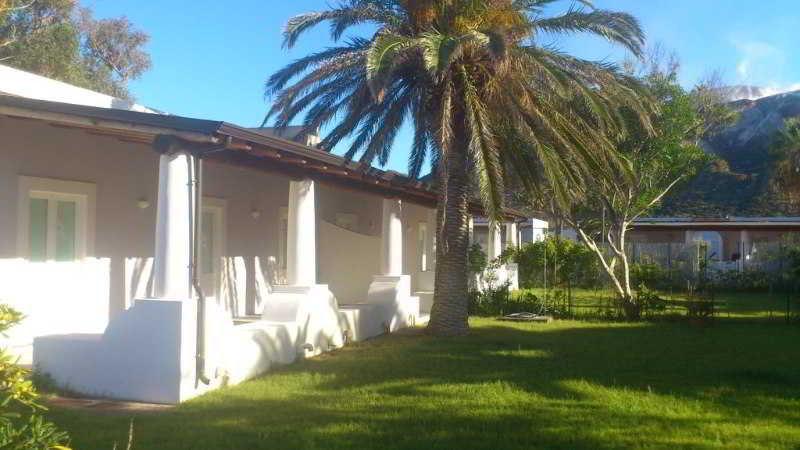 Residence I Pagghiari Bungalow Vulcano  Exterior foto